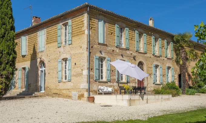 Lavit Maison | Grand Quilt a wonderful holiday home in breathtaking surroundings.