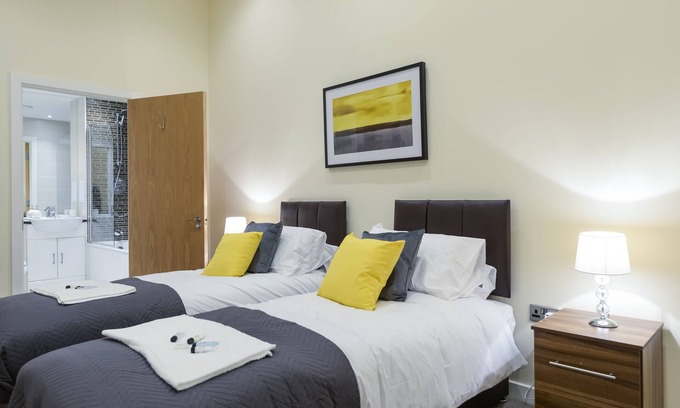 Chelmsford Appartement | Grand Springs, Appartement 2 chambres au centre-ville, jet de pierre à la gare
