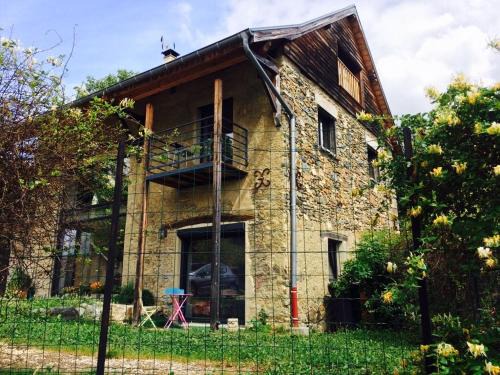 Venon Appartement | Grand studio au calme à la campagne, tout prés de la ville !