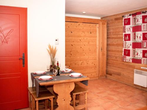 Pra Loup Appartement | Grand studio cabine avec balcon pour 6 à Pra Loup 1500 - FR-1-504-173