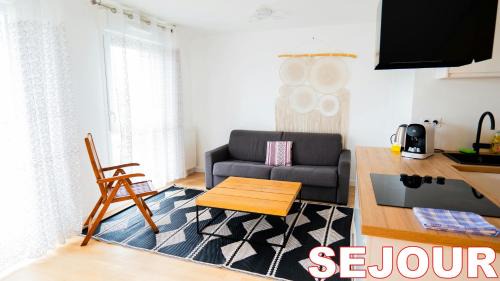 Champeval Appartement | Grand T2 neuf 2023 avec parking - 5 min du métro