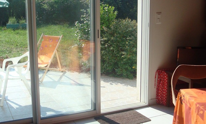 Le Grand-Village-Plage Maison | Sur grand jardin clos et arboré, maison d'architecte très claire sans vis a vis