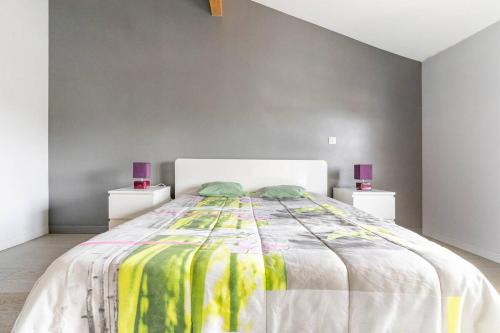 Labarthe-sur-Leze Lit Et Petit-Déjeuner | Grande chambre privée avec salle de bain et WC