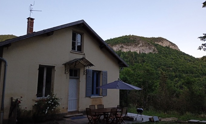 Lavans-les-Saint-Claude Maison | grande maison au clame et en pleine nature, vue imprenable!