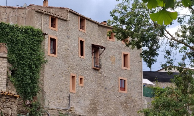 Antugnac Maison | Grande maison à 5min du musée des dinosaures d'Espéraza Petits chiens acceptés !