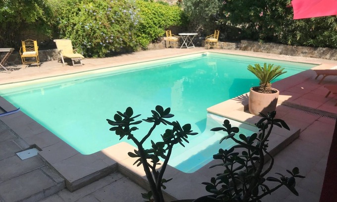 Peret Maison | Grande maison familiale de charme, jardin, piscine12 pers., 5 ch., 4 sdb, 4 wc