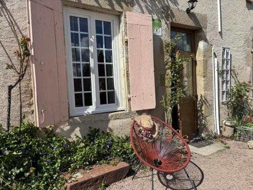 Trezelles Maison | Grande maison rénovée avec jardin clos, idéale pour familles et amis, équipements variés, animaux acceptés - FR-1-489-50