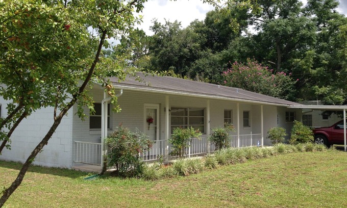 Lasburys Sunset Terrace Maison | Place de grand-mère, Nice Maison de Historic Downtown Deland