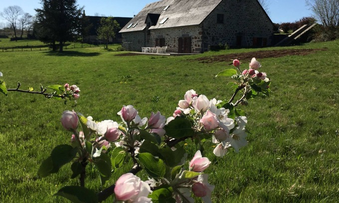 Saint-Cirgues-de-Malbert Maison | Authentique Grange Auvergnate