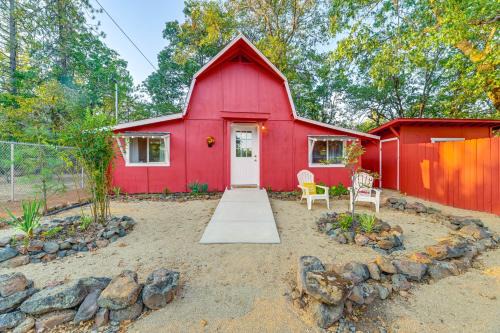 Grants Pass Maison | Grants Pass Cottage about 8 Mi to Rogue River!