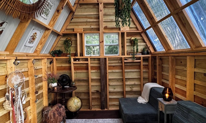 Reddick Cabine | Grass Campers whimsical 1 room Glamping Forest Hideaway Sugar Shanty near WEC