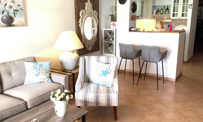 Cala Figuera Appartement | Great apartment with large terrace 90 m from the sea, and with sea view