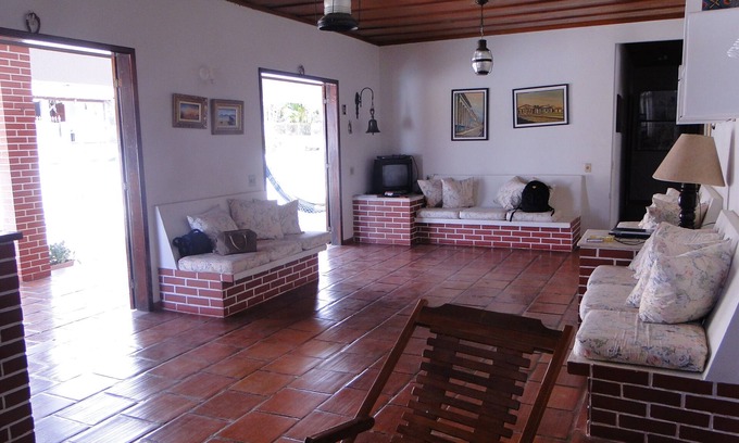 Sao Pedro da Aldeia Maison | Grande maison de plage, piscine, barbecue, à seulement 150 mètres de Lagoa