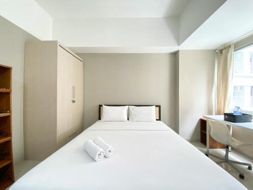 Duren Sawit Appartement | Great Choice Studio Apartment Gateway Park LRT City Jatibening By Travelio