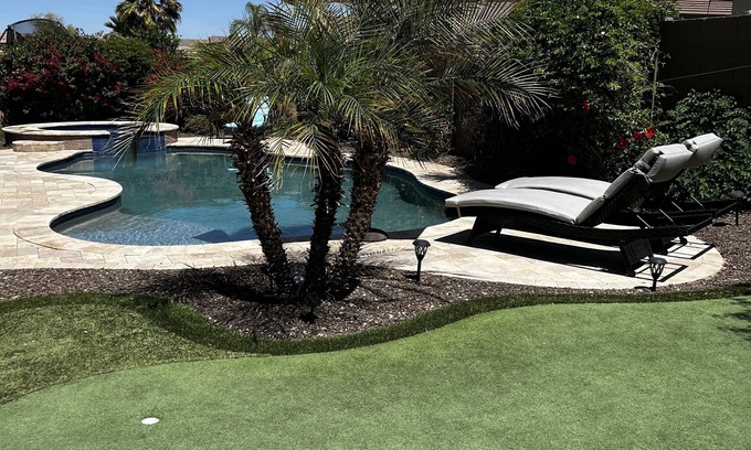 Circle Cross Ranch Maison | Great family friendly home very private back yard, heated pool & covered patio.