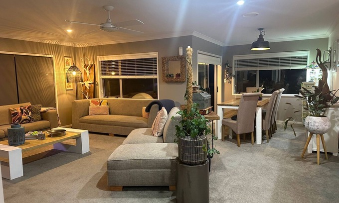 Bethlehem Maison | Great Family Home - Centrally Located to Key Attractions!
