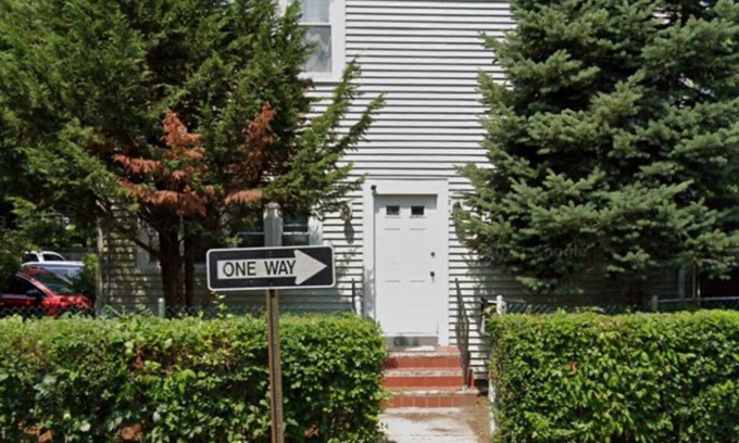 Warwick Appartement | Great for families, travelers, or anyone needing a comfy place to stay!