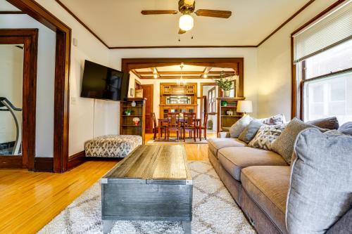 Minneapolis Maison | Great for Travel Nurses, Remote Workers! MPLS Home