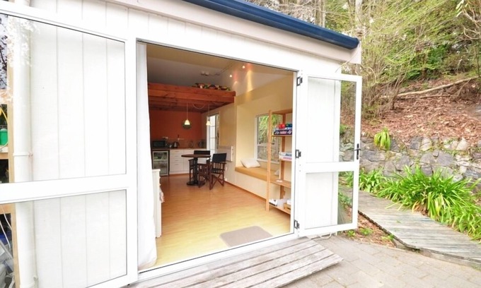 Tikitere Cottage | Woodberry Farm Studio