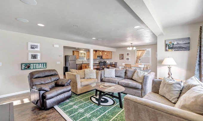 Green Bay Maison | Très bien situé 1 bloc du champ de Lambeau