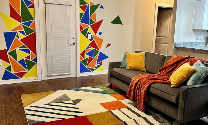 Killeen Appartement | Great location! 6 mins to Ft. Cavazos. More amenities than a hotel. Pet-loving!