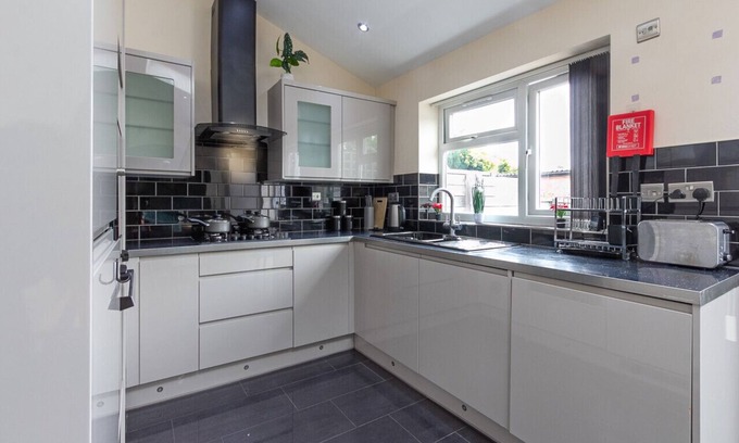 Coventry Maison | Great Long term Accommodation