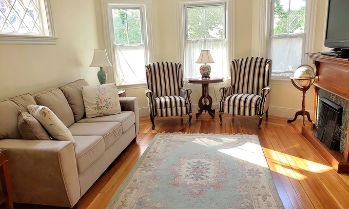 North Cambridge Maison | GREAT LOVELY CAMBRIDGE 3 BDRM/ 3 BATH VICTORIAN: 2-3 BLOCKS TO DAVIS SQ T