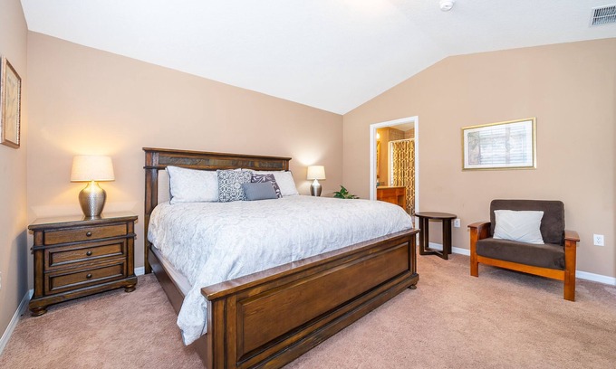 Sunrise Lakes Villa | Great Pool Villa with Water View near Disney
