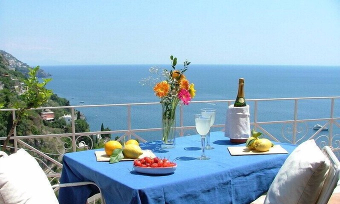 Montepertuso Appartement | vue magnifique sur la mer - très bien situé - non loin du centre-ville
