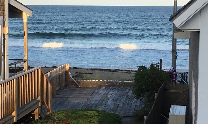 Ogunquit - Wells Cottage | Great Spot! Moody Beach, PRIVATE BEACH!!