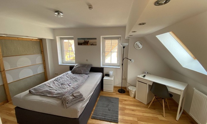 Erlangen-Hochstadt Maison | Great vacation apartment for couples, groups of up to 5 people, families (children from 12)