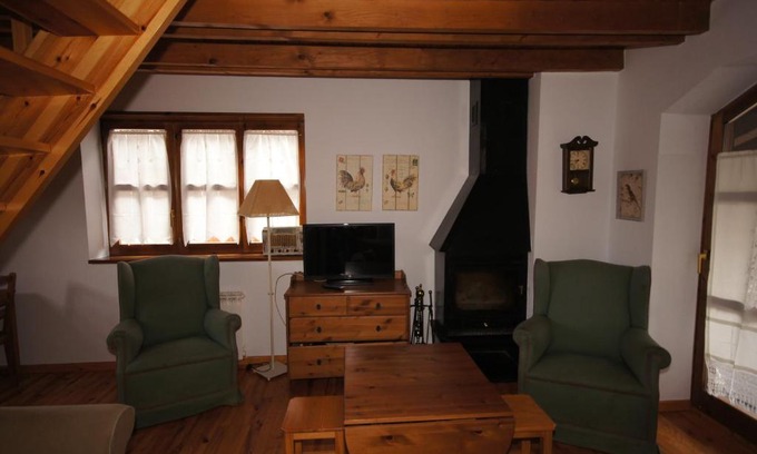 Linsoles Appartement | Green cincuenta y tres