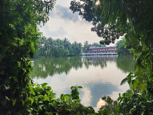 Barddhaman Station Balnéaire | Green County Wellness Retreat