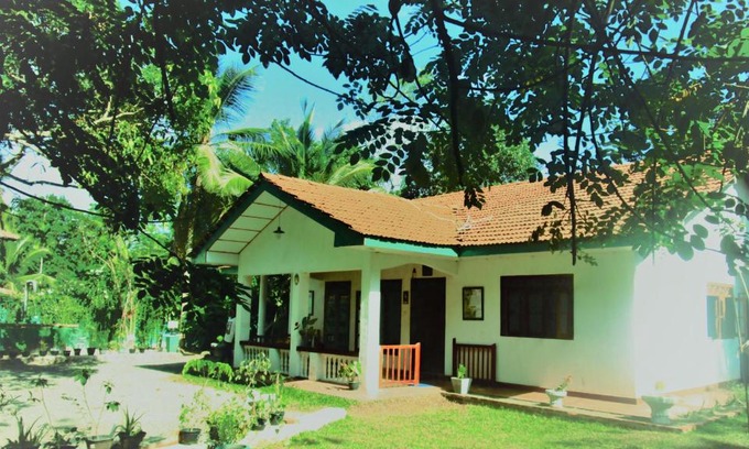 Unawatuna Station Balnéaire | Green Herbal Ayurvedic Eco-Lodge