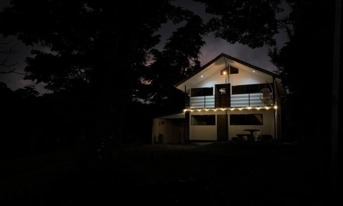 Sierra Chalet De Ski | Green House Nest