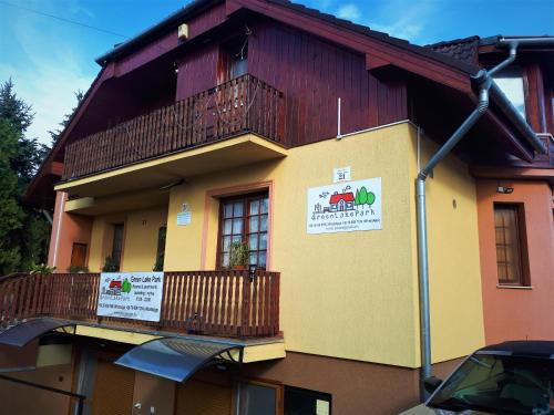 Vecses Appartement | Green Lake Airport Apartments