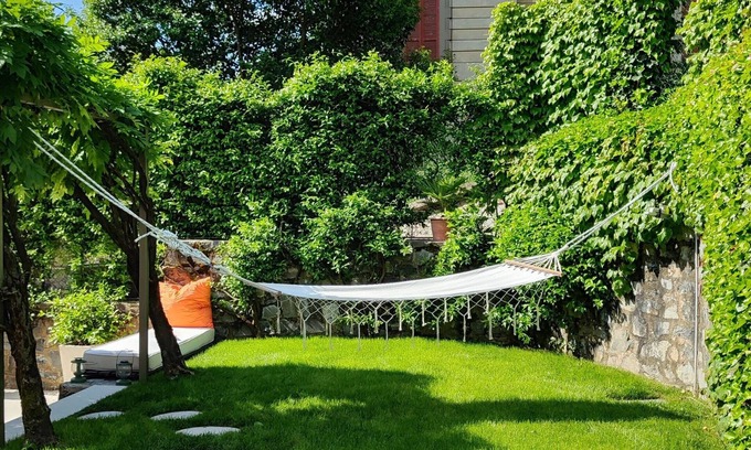 Lovere Maison | Green Oasis on Lake Iseo - House with Garden and Terrace 1 Minute from the Water