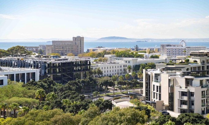 Green Point Appartement | Green Point 8th-Floor Stay with Stunning Views