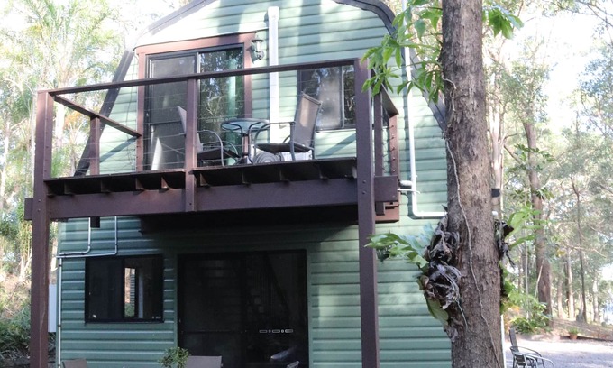 Landsborough Chalet De Ski | Green Trees, Secluded, self contained chalet.