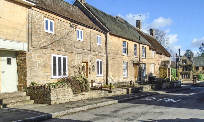 Norton Sub Hamdon Cottage | GREENHAM COTTAGE, familial et convivial à Norton-Sub-Hamdon, Ref 1000796