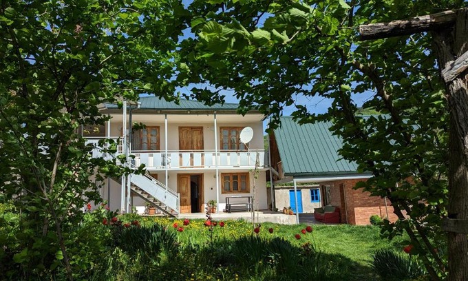 Likani Maison | GreenHill - Your Guesthouse in Ubisa