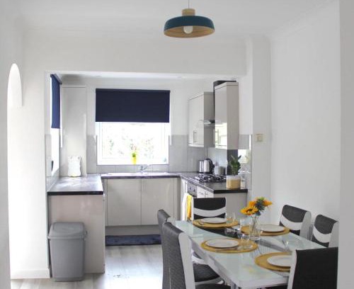 Custom House Maison | Gresham House - London Excel