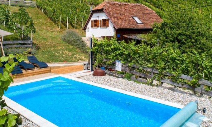Pregrada Chalet De Ski | Greta Rest House
