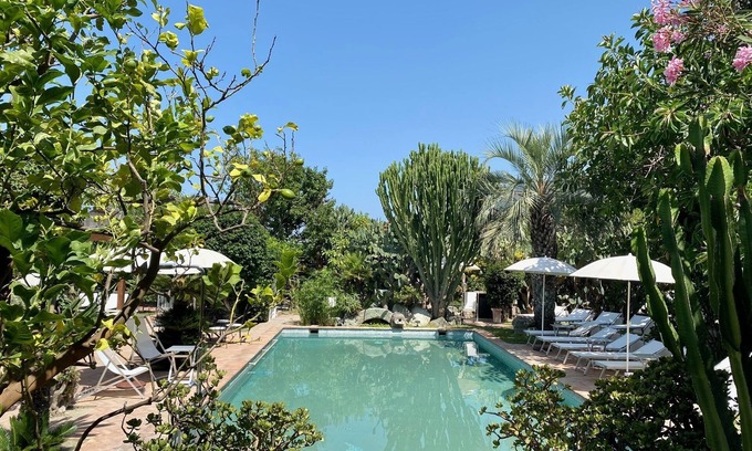 Panza Appartement | "Greta's cottage," with garden, swimming pool and spa hot tub
