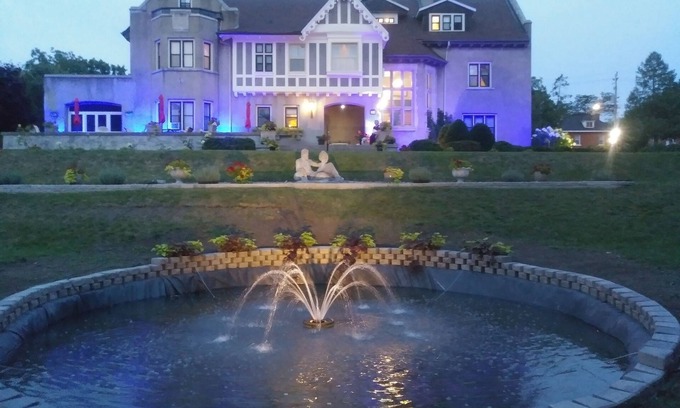 Pembroke Maison | Grey Gables Inn