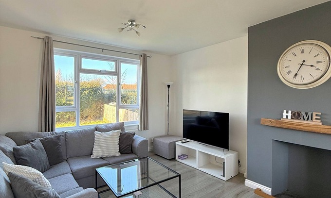Cribbs Causeway Maison | Grey Haven - Central & 5 minutes from Southmead Hospital
