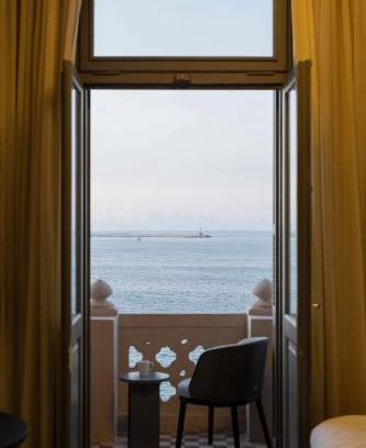 Al-'Atarin Appartement | grey l studio apartments Corniche Alexandria