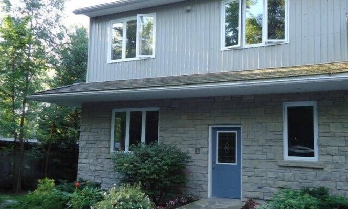 Kemble Appartement | Greystone Anexo - Kemble, Ontario, Canadá