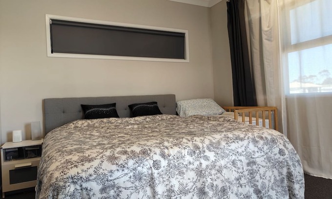 Griffin Maison | Griffin Family Stay – 4BR Modern Home