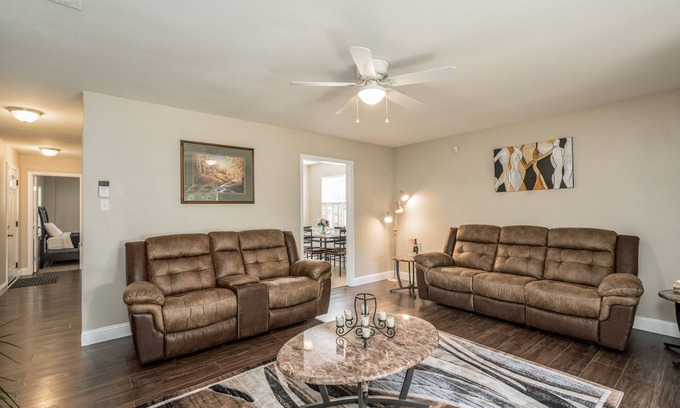 Shreveport Maison | Faites des grillades, détendez-vous ou jouez à la maison loin de chez vous
